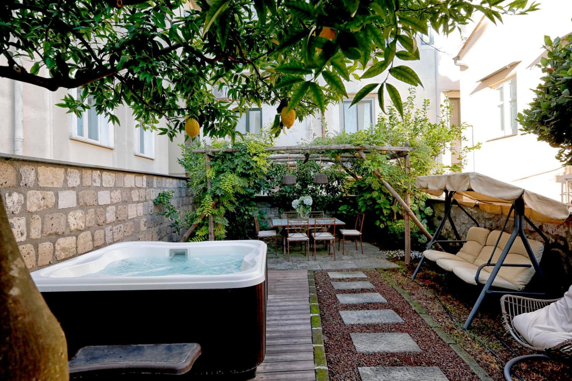 Amore Rentals - Appartamento Terrazza Tasso Sorrento Dış mekan fotoğraf